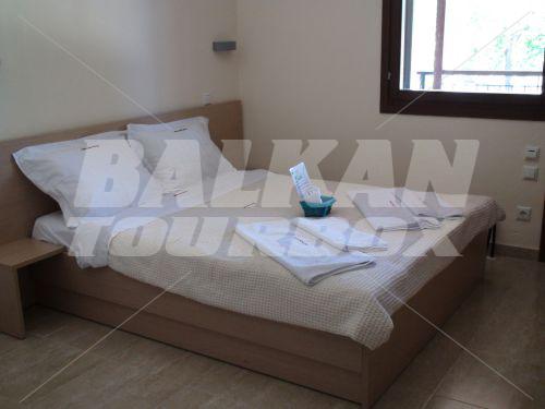 holiday in Athos Bay Villa