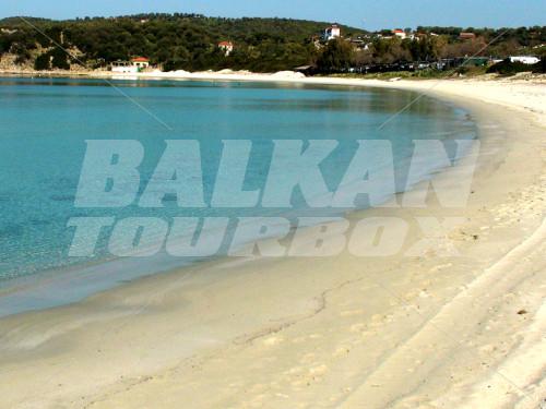holiday in Athos Bay Villa