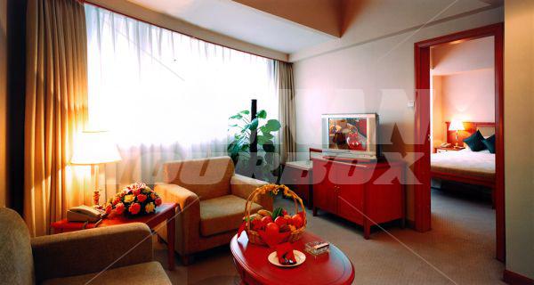 holiday in Aurum International