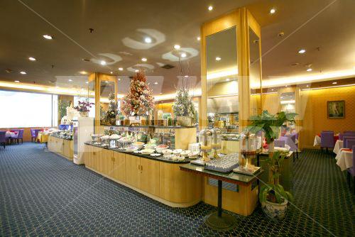 holiday in Aurum International