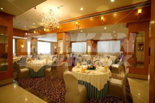 holiday in Aurum International