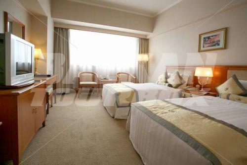 holiday in Aurum International