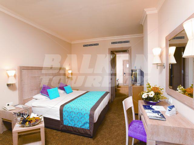 holiday in Crystal De Luxe Kemer