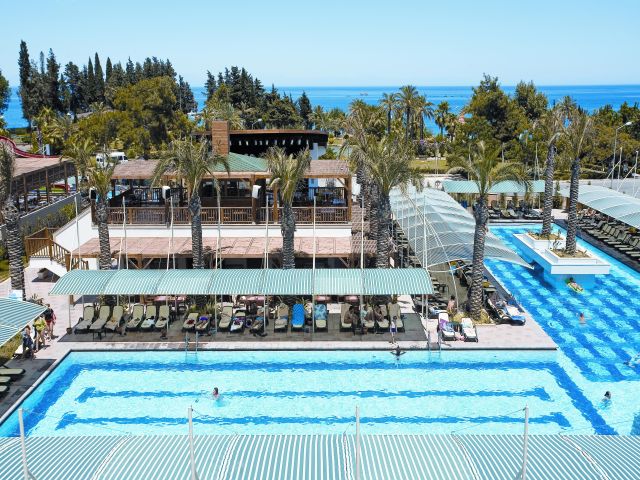 holiday in Crystal De Luxe Kemer