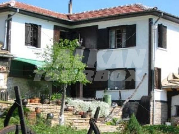 holiday in Ambrelas House