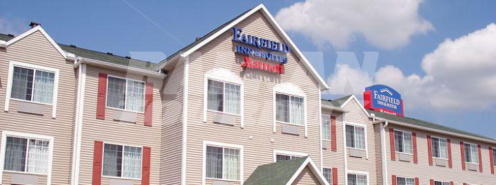 почивка в  Fairfield Inn & Suites by Marriott Kansas City North Near Worlds of Fun