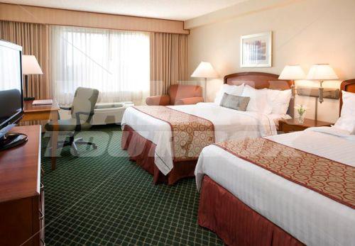 почивка в Courtyard by Marriott Newark Silicon Valley