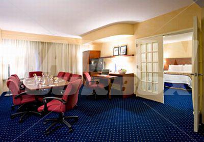 почивка в Courtyard by Marriott Boston-South Boston