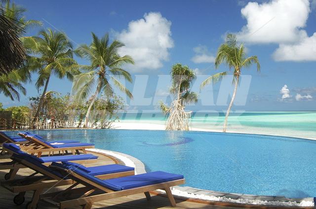 почивка в Vilu Reef Beach