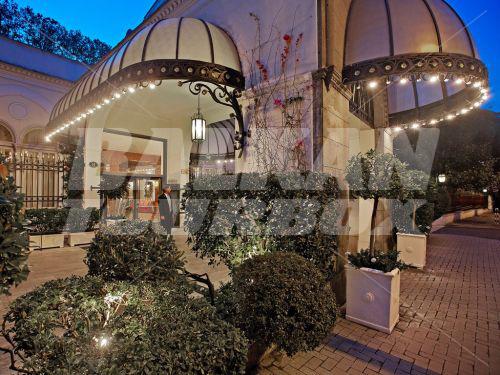 почивка в Aldrovandi Villa Borghese