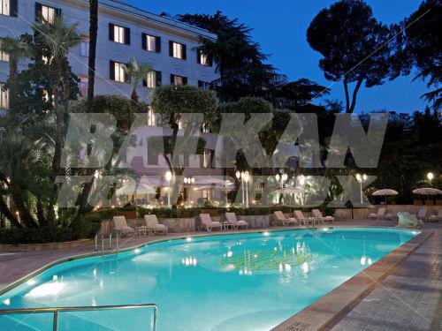 почивка в Aldrovandi Villa Borghese
