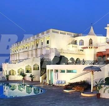 holiday in Noor Us Sabah Palace