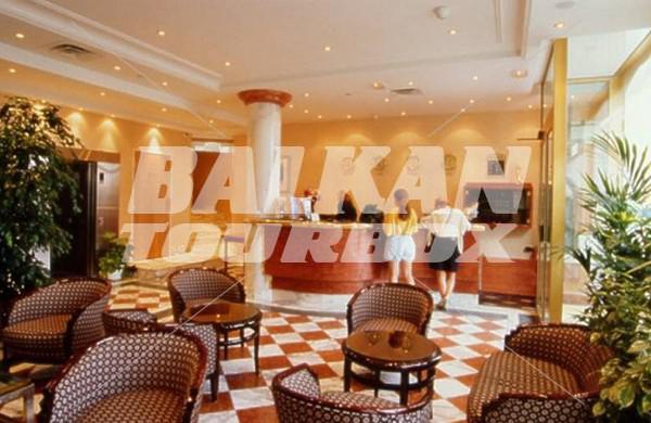 почивка в Plaza Lafayette