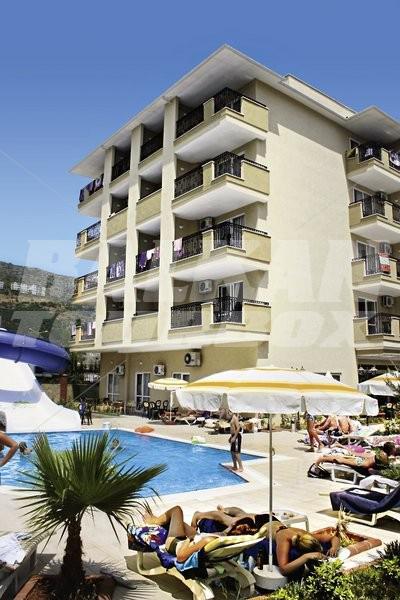 почивка в Kleopatra Royal Palm