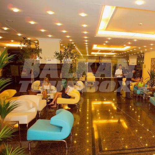 почивка в Kleopatra Royal Palm