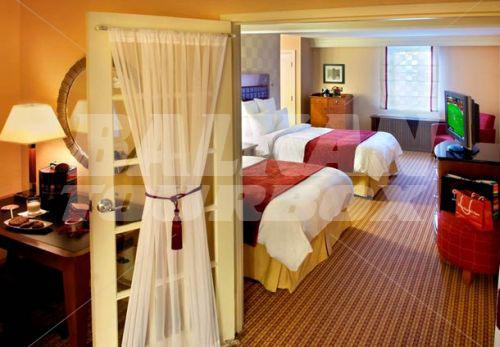 почивка в New York Marriott East Side