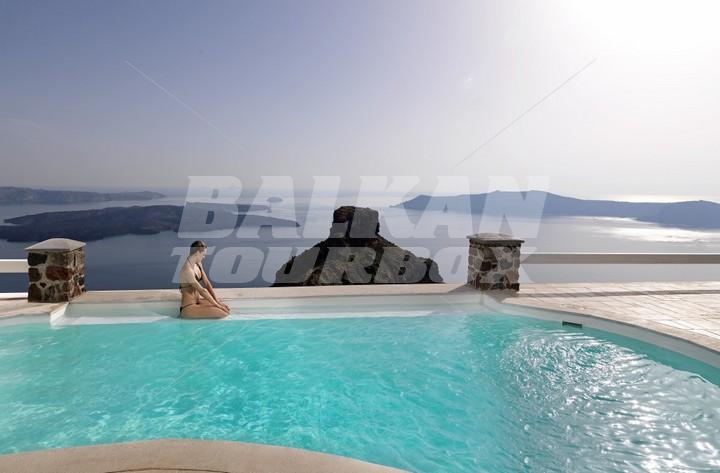 holiday in Tholos Resort