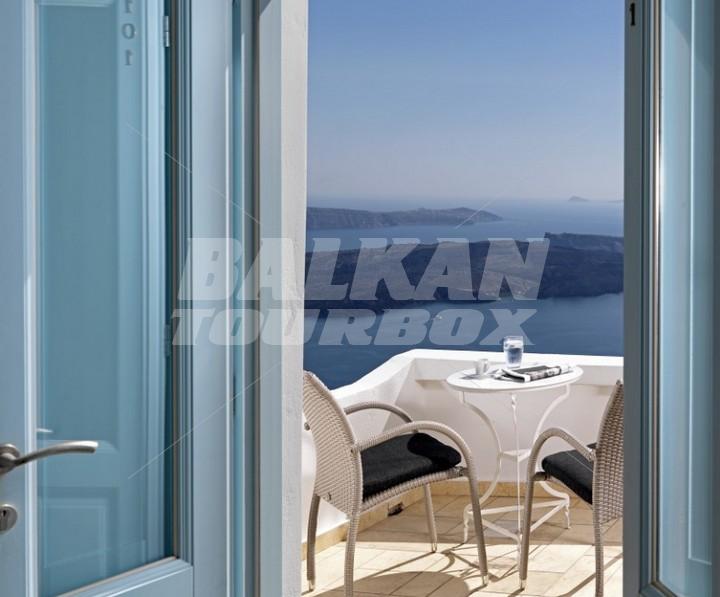 holiday in Tholos Resort
