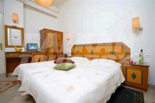 почивка в Barbouni Hotel and Studios