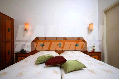 почивка в Barbouni Hotel and Studios