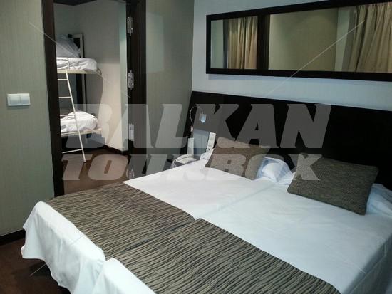 holiday in Petit Palace Bristol