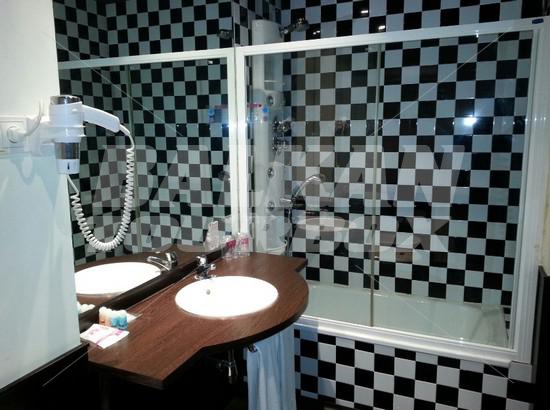 holiday in Petit Palace Bristol