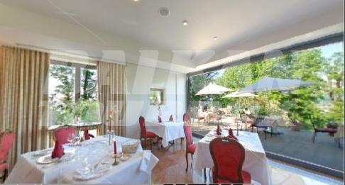 holiday in Schloss Monchstein