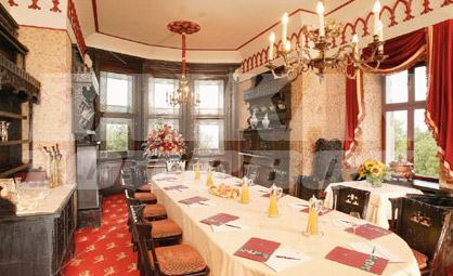 holiday in Schloss Monchstein