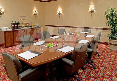 почивка в Houston Marriott North at Green