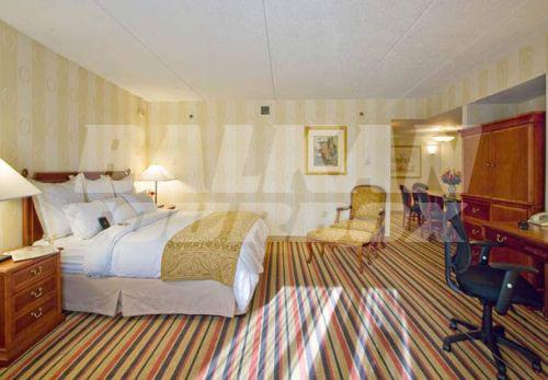 почивка в Renaissance by Marriott Philadelphia Airport