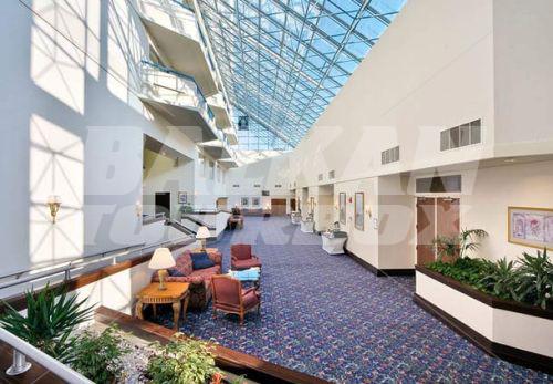 почивка в Renaissance by Marriott Philadelphia Airport