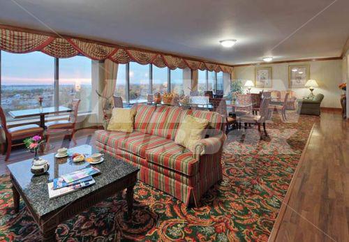 почивка в Renaissance by Marriott Philadelphia Airport