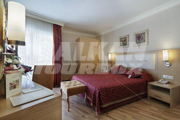 holiday in Alaiye Resort & Spa Hotel