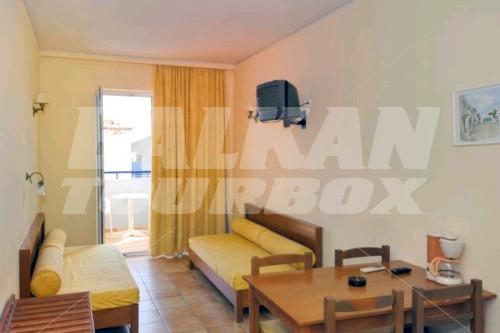 holiday in Lefkoniko Bay