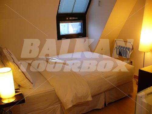 holiday in Doulos