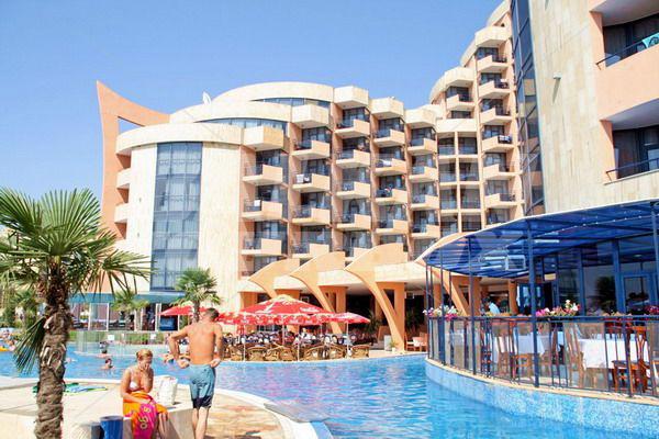holiday in Fiesta M