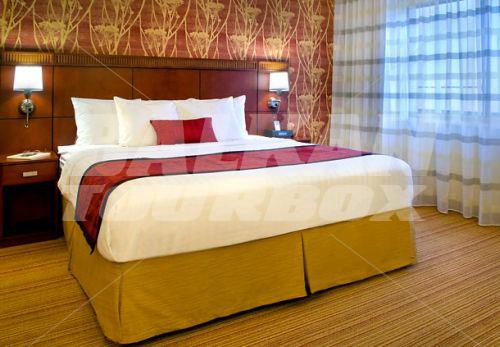 почивка в Courtyard by Marriott Syracuse Carrier Circle