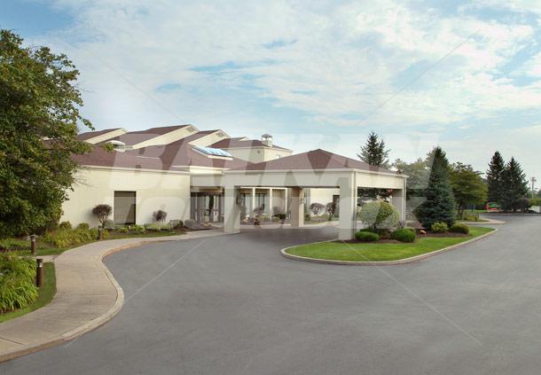 почивка в  Courtyard by Marriott Syracuse Carrier Circle