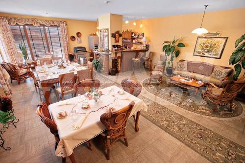 holiday in Villa Maria Revas