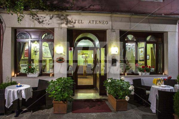 почивка в Ateneo