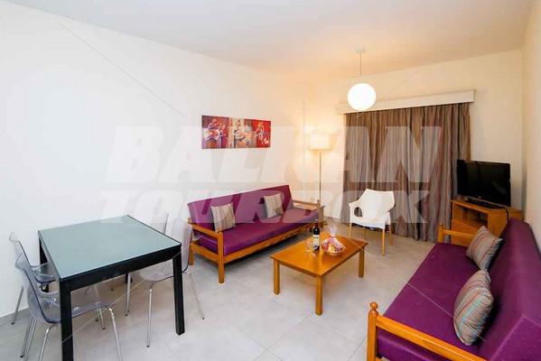 holiday in Kefalos Damon Hotel Apartments