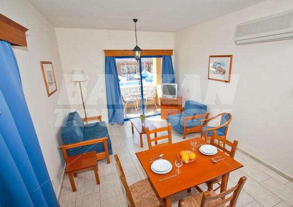 holiday in Kefalos Damon Hotel Apartments