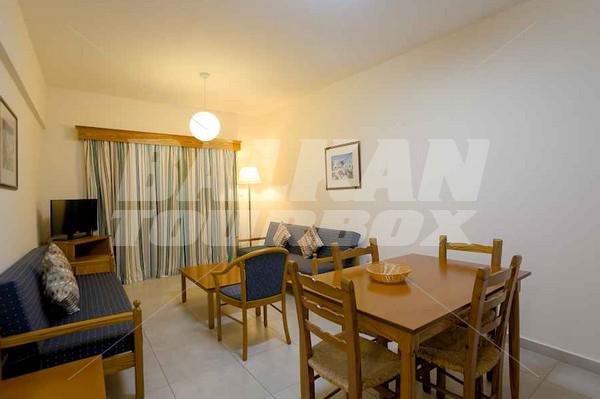 holiday in Kefalos Damon Hotel Apartments