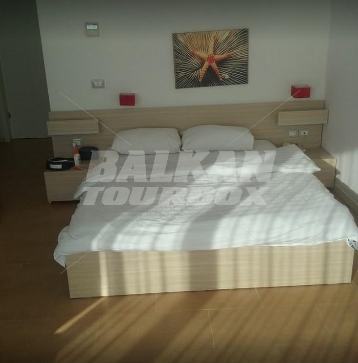 holiday in Rinia 2