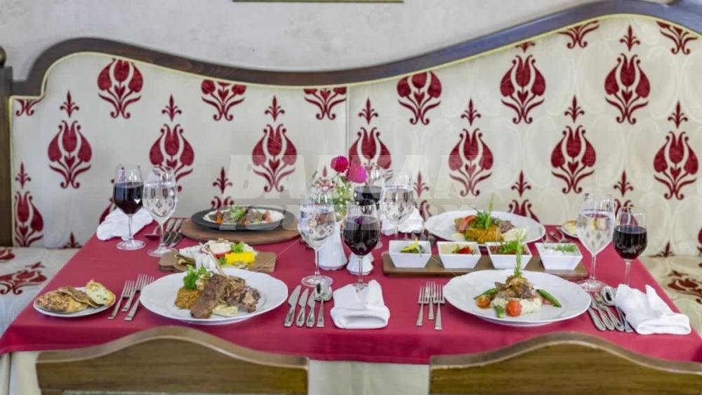 holiday in Royal Dragon
