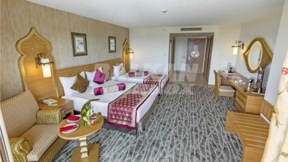 holiday in Royal Dragon