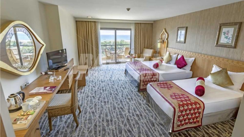 holiday in Royal Dragon