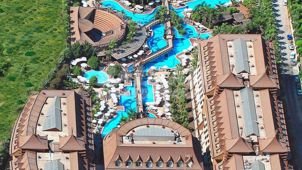 holiday in Royal Dragon