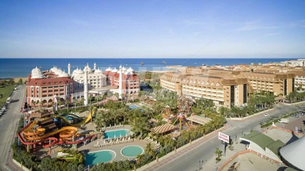 holiday in Royal Dragon
