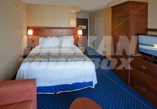 почивка в Courtyard by Marriott Ontario Rancho Cucamonga